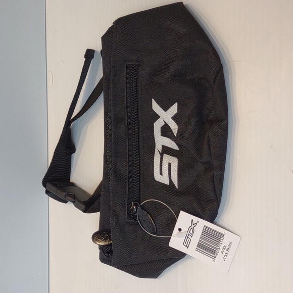 STX (Lacrosse / Field Hockey) Black UNISEX Waist Pack Fanny Pack Adj. Strap NWT - Picture 2 of 3
